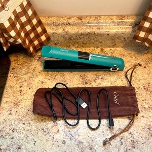 Entail cordless mini portable hair straightener dancer competition